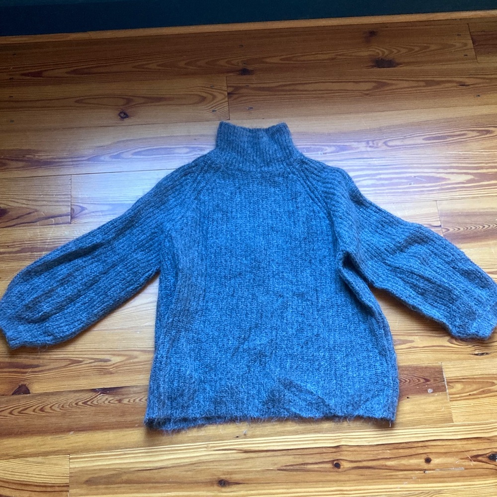 COS gray Turtleneck Sweater